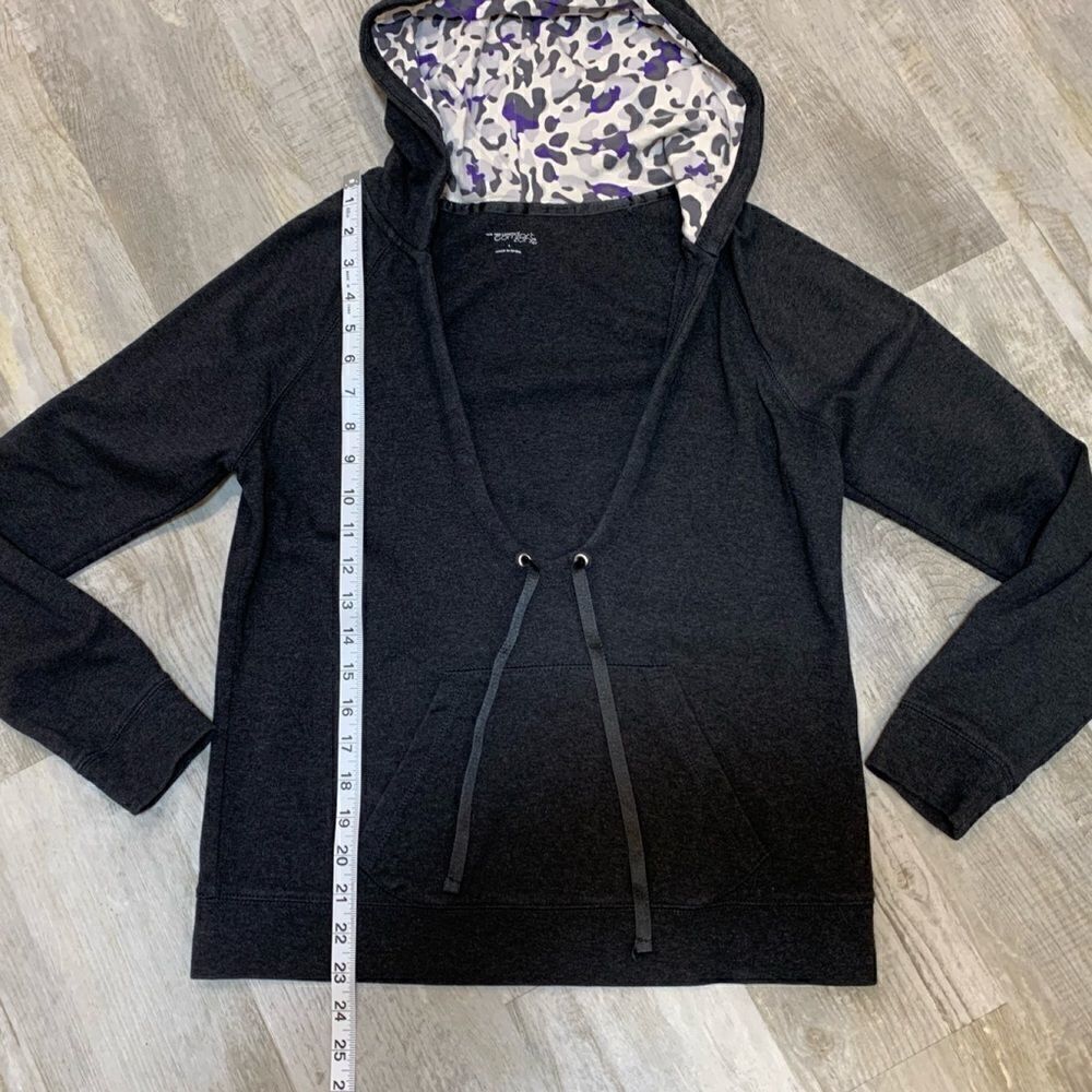 NY&CO hoodie White/purple animal print hood - Picture 8 of 11